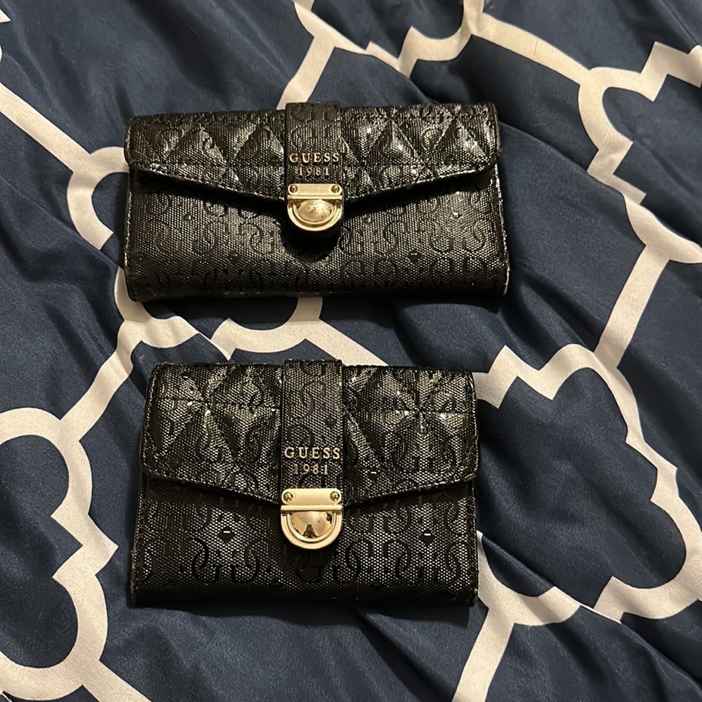 Both authentic guess wallets - Picture 2 of 4